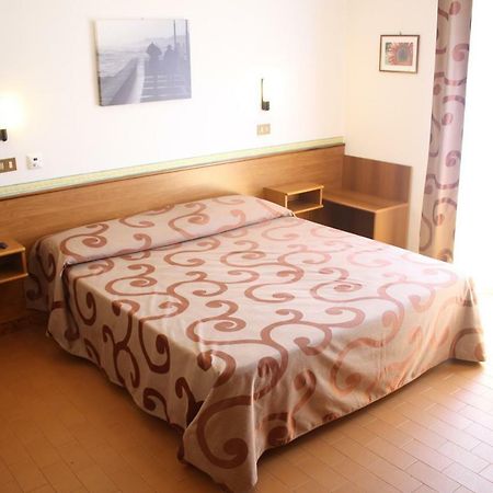 Hotel Helga Caorle Extérieur photo