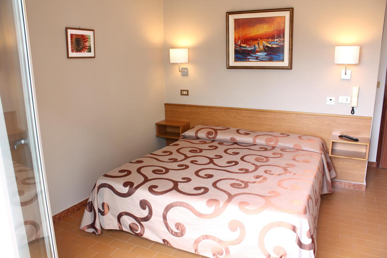 Hotel Helga Caorle Extérieur photo