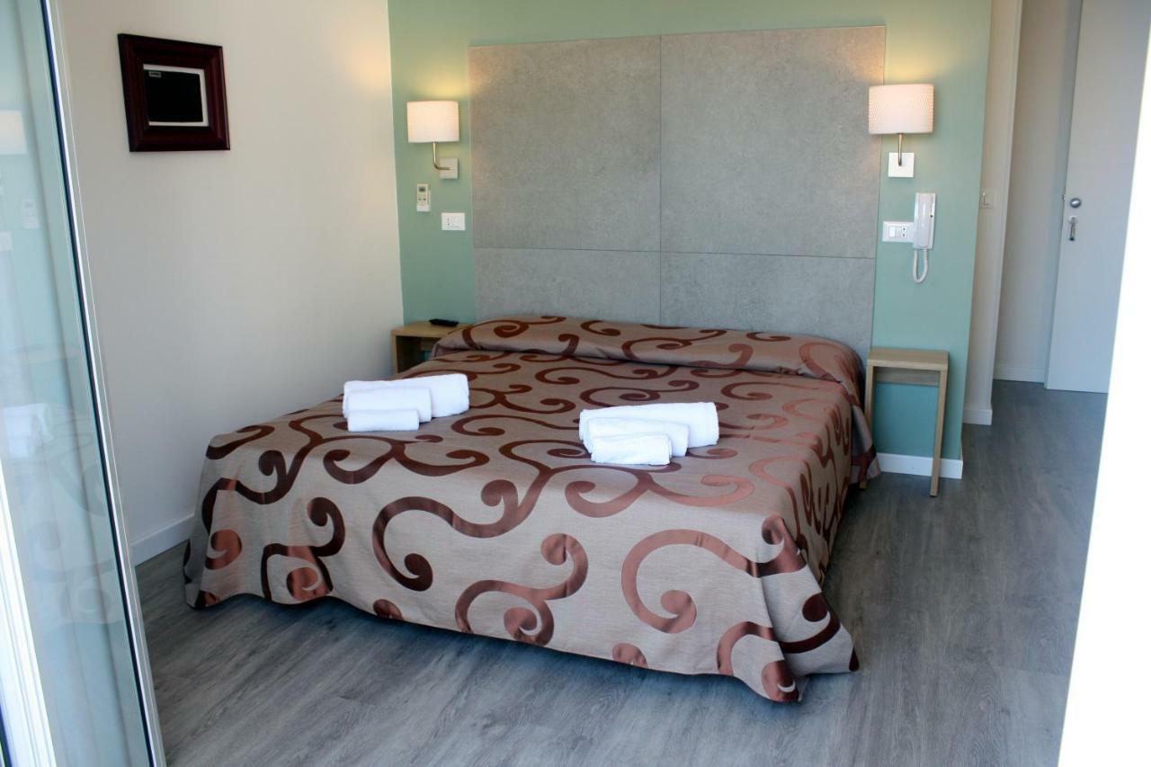 Hotel Helga Caorle Extérieur photo